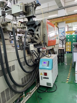 Bộ điều khiển nhiệt độ khuôn loại 380V 50Hz cho sản xuất các bộ phận nhựa
