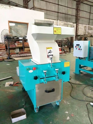Máy tạo hạt tốc độ cao SKD-11 Máy tạo hạt nhựa 3,75KW để cắt khuyết tật