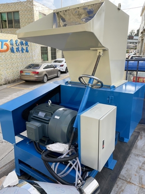 Máy hủy hạt tốc độ cao bằng nhựa Trung tâm 50 Kg / H - 500 Kg / H Công suất