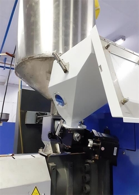 Máy trộn nhựa màu Masterbatch Máy pha nhựa đùn nhựa Thể tích
