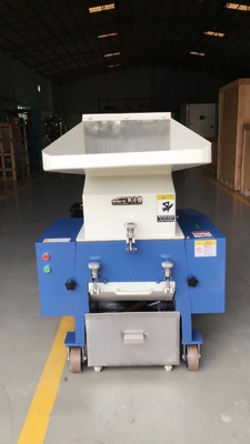 Máy tạo hạt nhựa màu xám tốc độ cao Máy hủy tài liệu SKD-11 OG-5FS