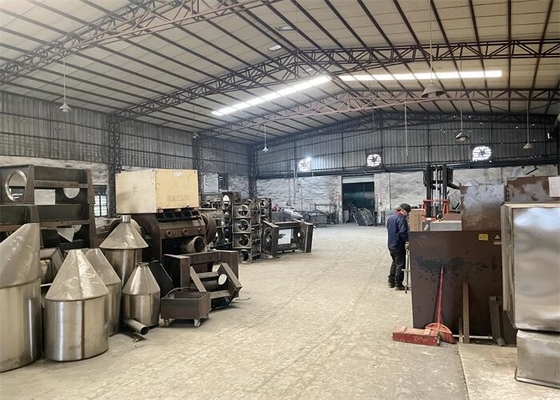 Máy nghiền và máy hủy nhựa công nghiệp tốc độ cao trung tâm