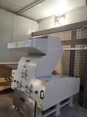 Máy mài và máy hủy nhựa tốc độ cao trung tâm Máy tạo hạt để cắt