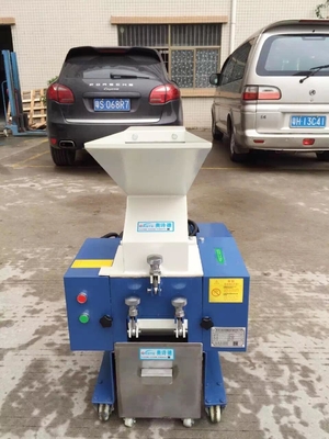 Máy tạo hạt nhựa màu xám tốc độ cao Máy hủy tài liệu SKD-11 OG-5FS