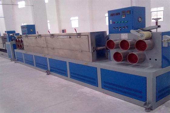 Dây chuyền sản xuất dây đeo bằng nhựa thông minh Máy làm băng PET xanh tùy chỉnh