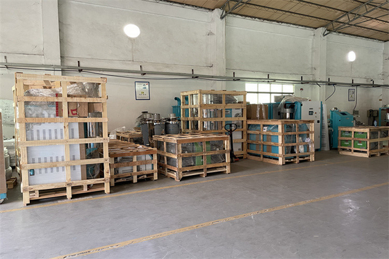 Bộ điều khiển nhiệt độ khuôn ống đồng tiên tiến cho lưu thông dầu chuyển nhiệt
