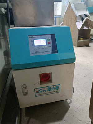 Bộ điều khiển nhiệt độ khuôn ống đồng 50-180 độ C Với 1-5 HP làm mát và bơm năng lượng